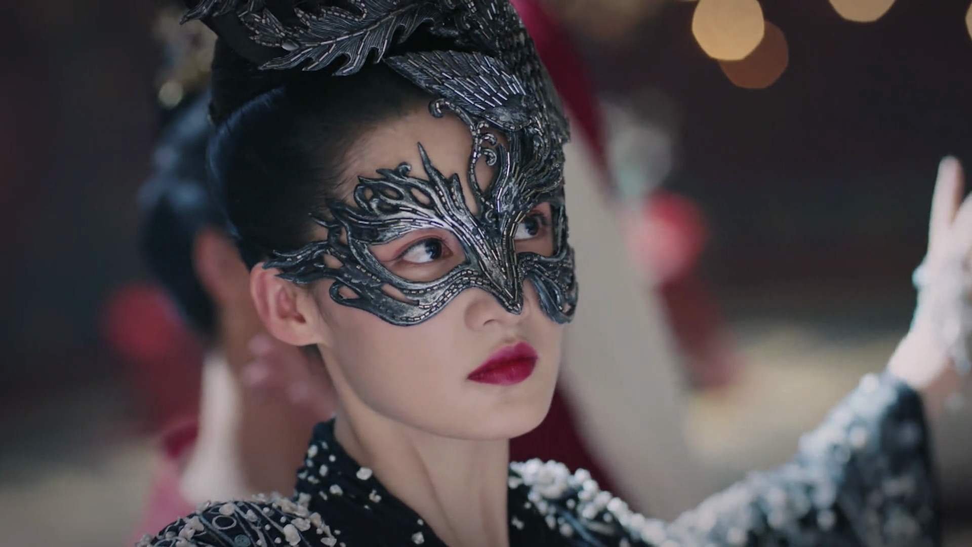 “宽板滑水：东三叉湖赛场掀起水上竞技风暴”