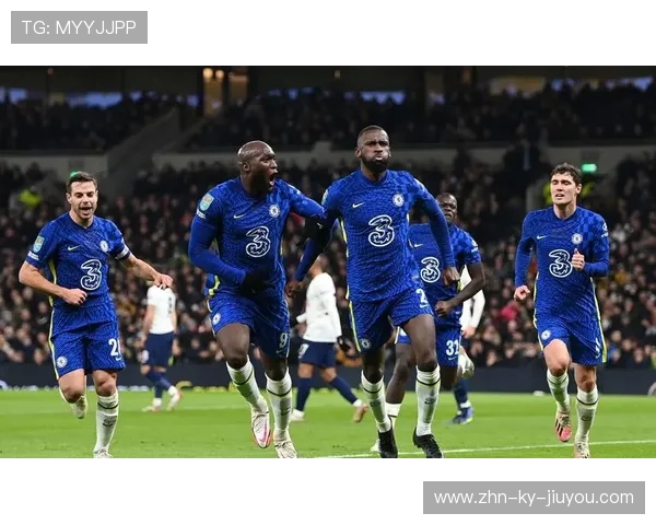 国际米兰—帕尔米耶里抢点头球建功