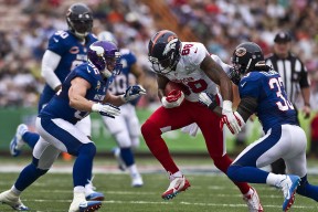 九游网游官网-《王者荣耀》“超级战队”激烈争夺冠军！荣耀之巅，谁将问鼎？